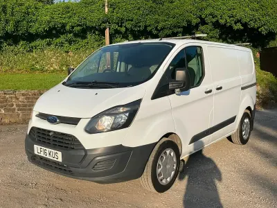 Used Ford Transit Custom 100 HP (73 kW) 2016 White Van