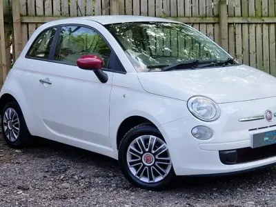 Gebraucht Fiat 500 Pop 69 PS (50 kW) 2011 Weiß Kleinwagen