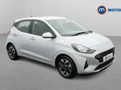 Used Hyundai i10 Advanced 63 HP (46 kW) 2024 Grey Hatchback