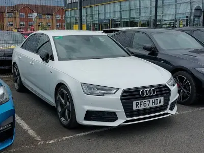 Używany Audi A4 Black Edition 190 KM (139 kW) 2018 Biały Sedan/Limuzyna