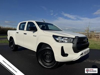 White Used 2021 Toyota HiLux Active Pickup | £20,580 (Expensive)