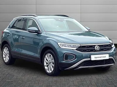 Used VW T-Roc Life 150 HP (110 kW) 2022 Blue SUV