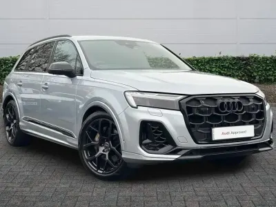 Usado Audi Q7 Black Edition 340 CV (250 kW) 2025 Plateado SUV