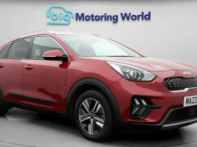 Used Kia Niro 141 HP (103 kW) 2022 Red SUV