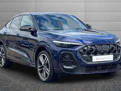 Used Audi Q5 Sportback Advanced 201 HP (147 kW) 2026 Navarra blue SUV