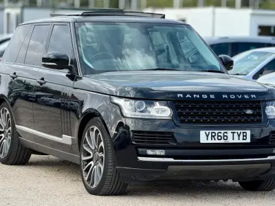 Used Land Rover Range Rover Vogue 258 HP (189 kW) 2016 Black SUV