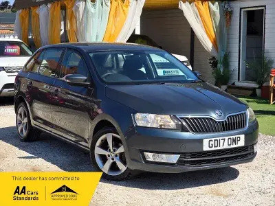 Used Skoda Rapid SE 90 HP (66 kW) 2017 Grey Hatchback
