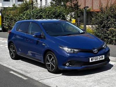 Toyota Auris Hybrid