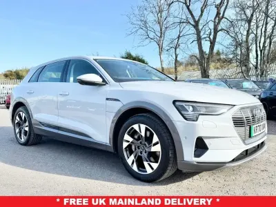 Begagnad Audi e-tron Sport 230 kW (313 HK) 2020 Vit SUV