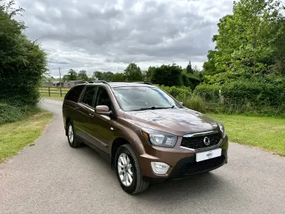 Used SsangYong Musso 2017 Brown Pickup