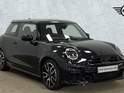 Used Mini Cooper Hatch 113 kW (154 HP) 2025 Black Hatchback