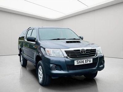 Used Toyota HiLux Active 144 HP (105 kW) 2014 Grey Pickup