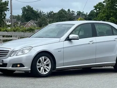 Used Mercedes E220 SE 2010 Silver Sedan