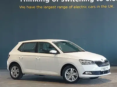 Used Skoda Fabia SE 75 HP (55 kW) 2018 White Hatchback