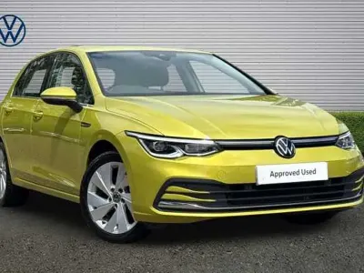 Used VW Golf VIII Style 130 HP (95 kW) 2022 Yellow Hatchback