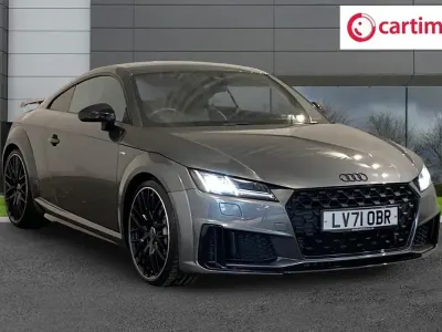 Usado Audi TT Black Edition 245 HP (180 kW) 2021 Cinzento Coupé