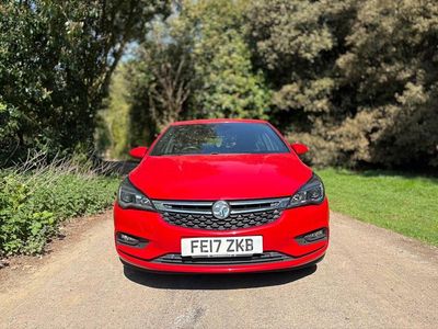 Second-hand Vauxhall Astra SRi 2017 Roșu Hatchback