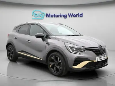 Second-hand Renault Captur Engineered 145 CP (106 kW) 2023 Gri SUV