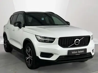 Used Volvo XC40 R-Design 194 HP (142 kW) 2022 SUV