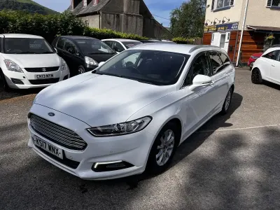Used Ford Mondeo Titanium 120 HP (88 kW) 2017 White Estate