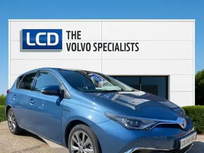 Used Toyota Auris Hybrid