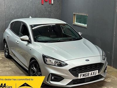 Used Ford Focus ST-Line 125 HP (91 kW) 2019 Silver Hatchback