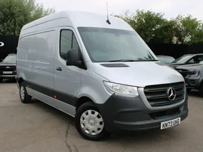 Used Mercedes Sprinter Premium 148 HP (108 kW) 2023 Silver Van