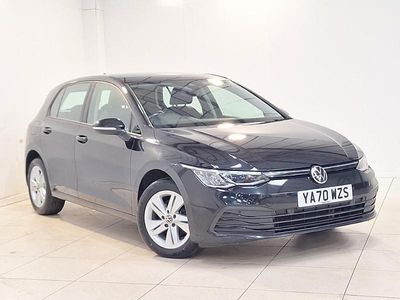 Second-hand VW Golf VIII Life 115 CP (84 kW) 2021 Negru Hatchback