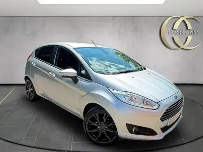 Used Ford Fiesta Titanium 125 HP (91 kW) 2017 Silver Hatchback
