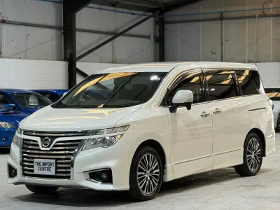 Usado Nissan Elgrand