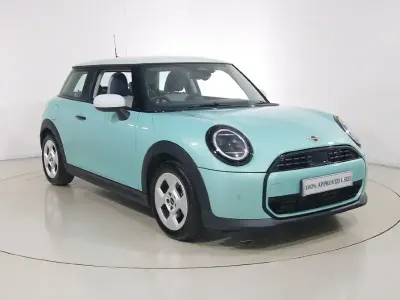 Used Mini Cooper Hatch 156 HP (114 kW) 2024 Green Hatchback