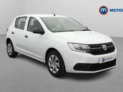 Used Dacia Sandero Essentiel 73 HP (53 kW) 2019 White Hatchback