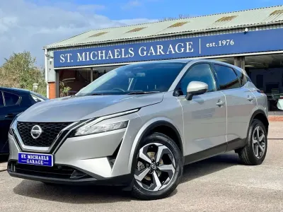 Used Nissan Qashqai N-Connecta 2022 Silver SUV
