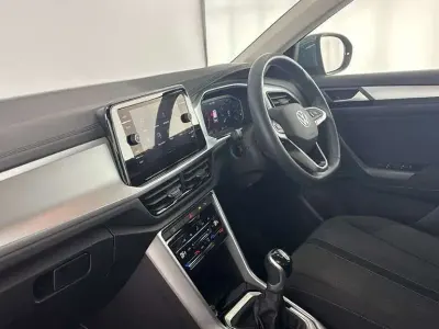 Used VW T-Roc Life 150 HP (110 kW) 2023 Blue SUV