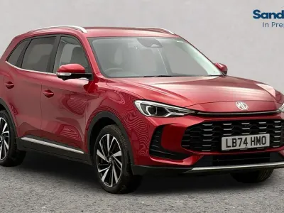 Gebraucht MG ZS Trophy 196 PS (144 kW) 2024 Rot SUV