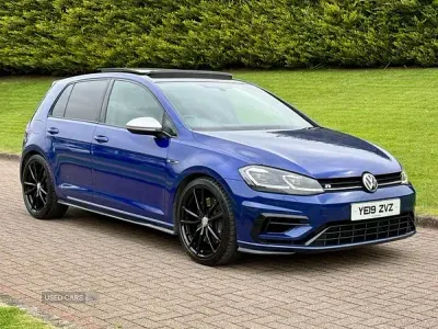 Begagnad VW Golf VII R 300 HK (220 kW) 2019 Blå Halvkombi