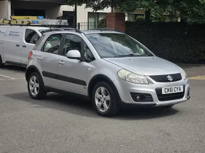 Used Suzuki SX4 SZ4 118 HP (86 kW) 2011 Silver Hatchback