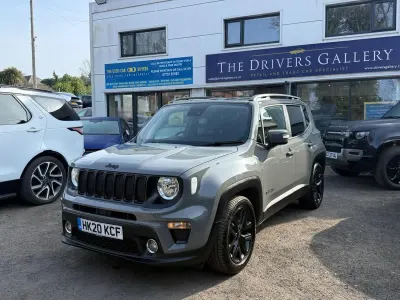 Usado Jeep Renegade Night Eagle 120 CV (88 kW) 2020 Gris SUV