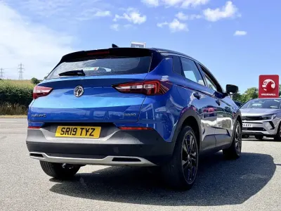 Used Vauxhall Grandland X Sport 128 HP (94 kW) 2019 Blue SUV