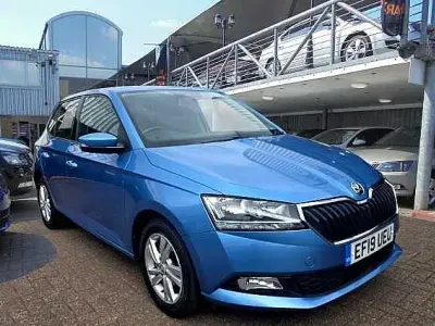 Used Skoda Fabia SE 73 HP (53 kW) 2019 Denim blue metallic Hatchback