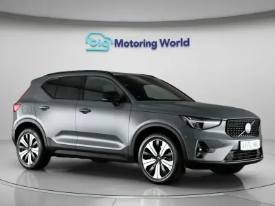 Used Volvo XC40 Plus 211 HP (155 kW) 2022 Grey SUV