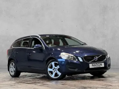 Begagnad Volvo V60 SE Lux 180 HK (132 kW) 2012 Blå Kombi