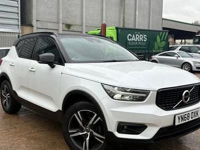 Used Volvo XC40 R-Design 156 HP (114 kW) 2019 SUV
