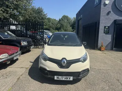 Used Renault Captur Dynamique 2017 White SUV
