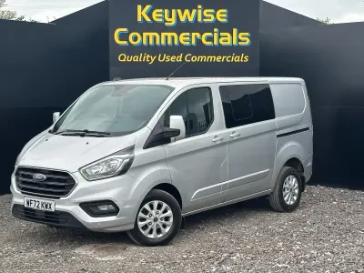 Begagnad Ford Transit Custom Limited 130 HK (95 kW) 2022 Silver Van