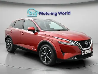 Begagnad Nissan Qashqai S 190 HK (139 kW) 2023 Röd SUV