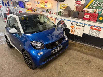 Used Smart ForTwo Coupé Premium 90 HP (66 kW) 2019 White Coupe