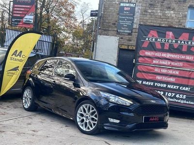 Black Used 2017 Ford Focus ST-Line Hatchback | £5,495 (Good price)