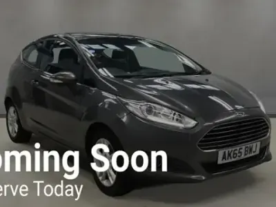 Used Ford Fiesta Zetec 80 HP (58 kW) 2015 Grey Hatchback