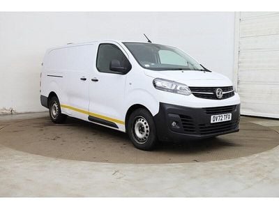 Used Vauxhall Vivaro S 100 HP (73 kW) 2022 White MPV